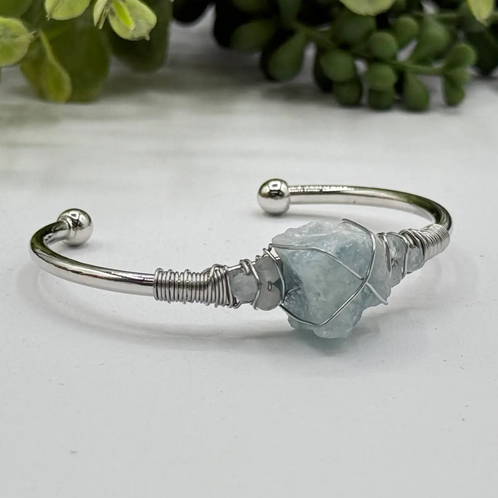 Gemstone Wire-Wrapped Bracelet - Aquamarine White Gold